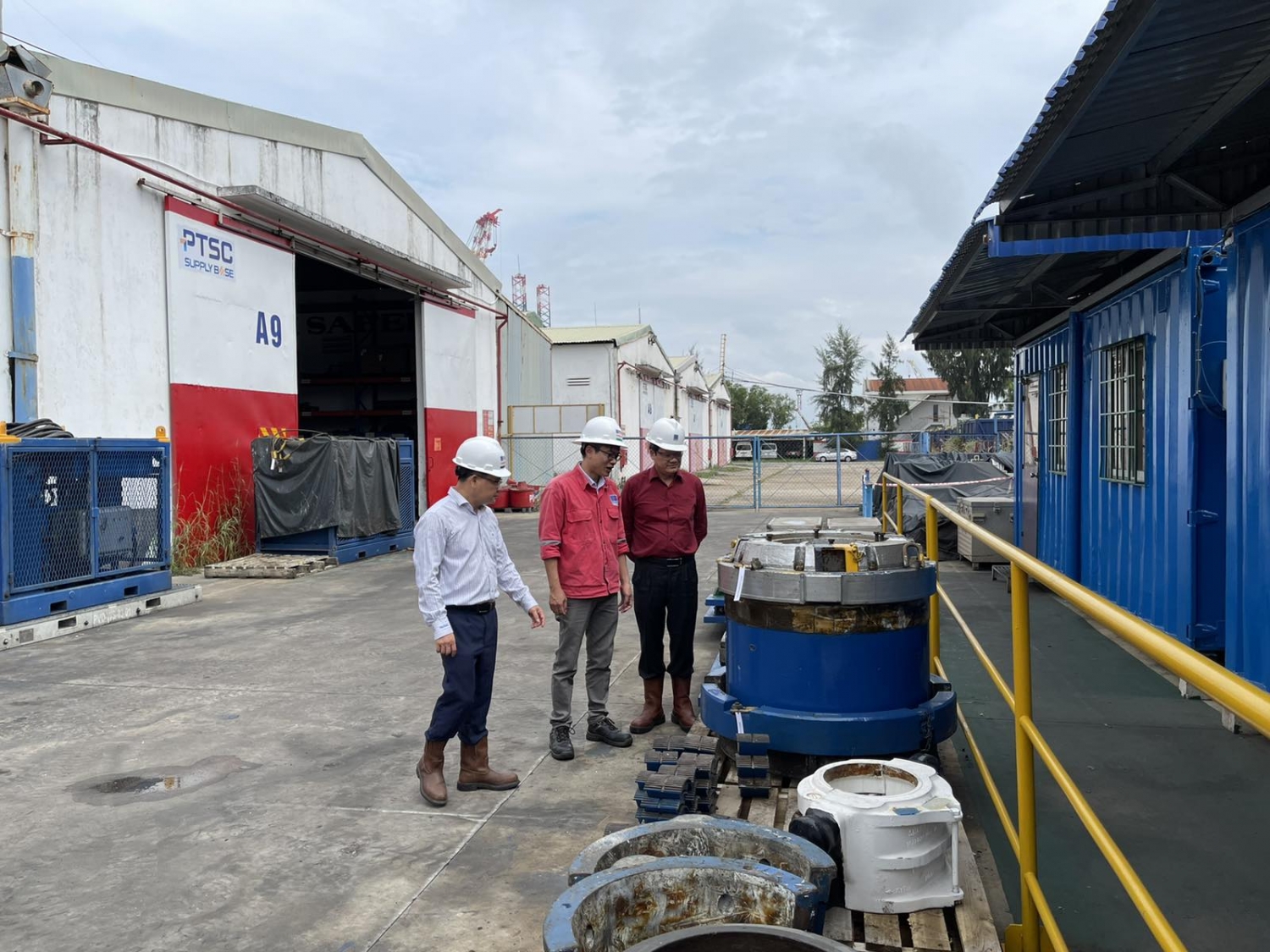 Niềm vui của người lao động PV Drilling Niềm vui của người lao động PV Drilling với công trình đạt giải thưởng VIFOTEC