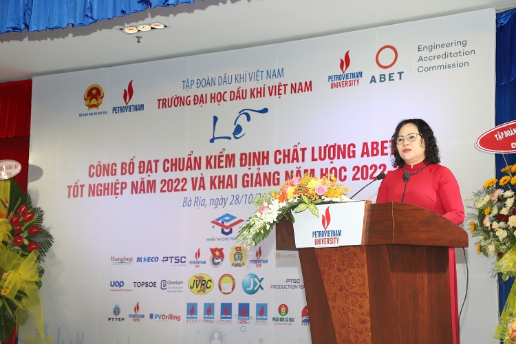 Trường Đại học Dầu khí Việt Nam: Khai giảng năm học mới 2022-2023 và trao bằng thạc sĩ, kỹ sư Trường Đại học Dầu khí Việt Nam khai giảng năm học mới 2022-2023 và trao bằng thạc sĩ, kỹ sư