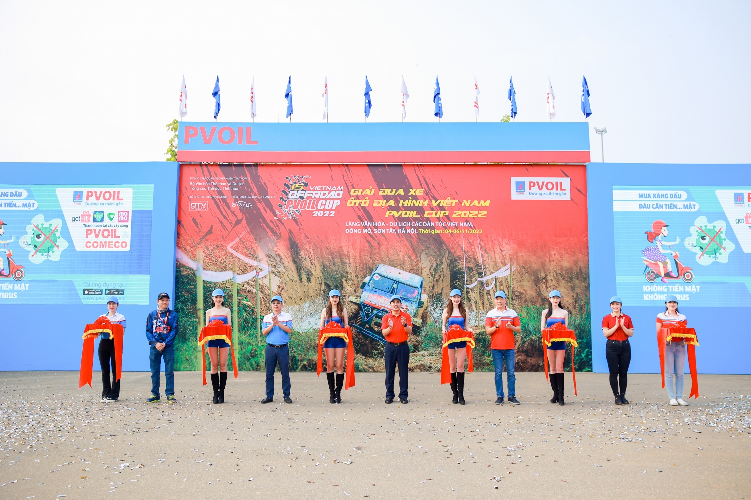 Khai trương trạm cấp phát nhiên liệu PVOIL tại Giải Đua xe Ô tô Địa hình Việt Nam PVOIL Cup 2022 Khai trương trạm cấp phát nhiên liệu PVOIL tại Giải Đua xe Ô tô Địa hình Việt Nam PVOIL Cup 2022