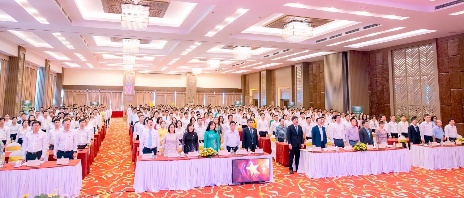 Phân Bón Cà Mau: Nỗ lực không ngừng, thay đổi phát triển Phân Bón Cà Mau: Nỗ lực không ngừng, thay đổi phát triển