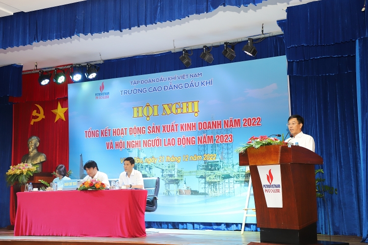 Trường Cao đẳng Dầu khí: Nâng cao chất lượng đào tạo, tiếp tục phát triển - Khẳng định vị thế Trường Cao đẳng Dầu khí: Nâng cao chất lượng đào tạo - Khẳng định vị thế, góp phần vào sự phát triển của Petrovietnam