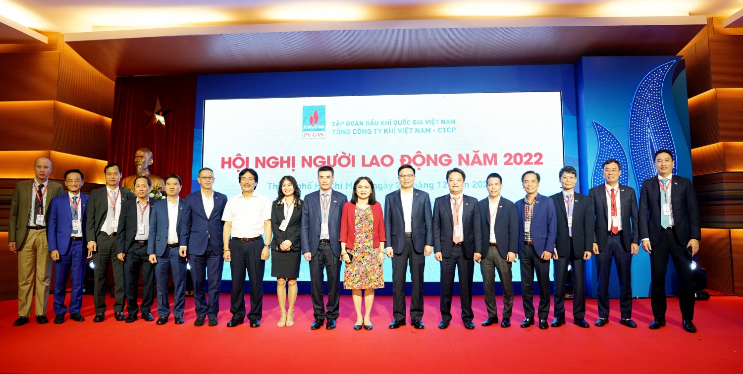 Các vị đại biểu chúc mừng thành công Hội nghị NLĐ PV GAS 2022 Các vị đại biểu chúc mừng thành công Hội nghị NLĐ PV GAS 2022