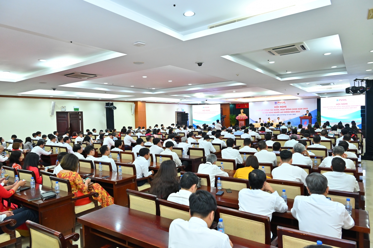 Toàn cảnh Hội nghị Toàn cảnh Hội nghị