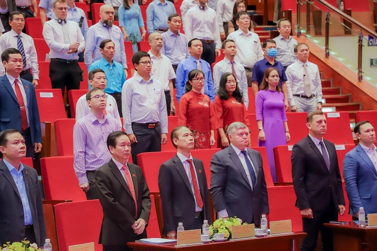 Vietsovpetro đạt thành tích đặc biệt ấn tượng - góp phần lớn vào thành công chung của Petrovietnam Vietsovpetro đạt thành tích đặc biệt ấn tượng, góp phần quan trọng vào thành công chung của Petrovietnam