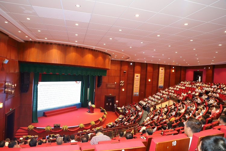 Vietsovpetro đạt thành tích đặc biệt ấn tượng - góp phần lớn vào thành công chung của Petrovietnam Vietsovpetro đạt thành tích đặc biệt ấn tượng góp phần lớn vào thành công chung của Petrovietnam