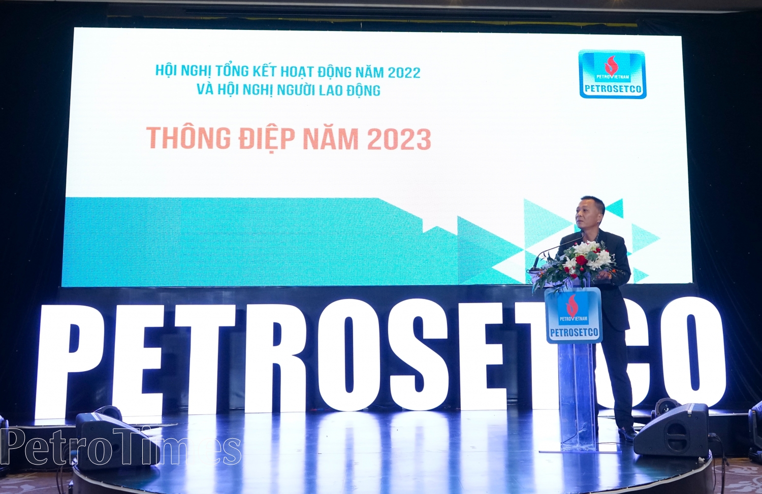 PETROSETCO: Thích ứng để mạnh mẽ - Vững chắc để vươn lên PETROSETCO: Thích ứng để mạnh mẽ - Vững chắc để vươn lên
