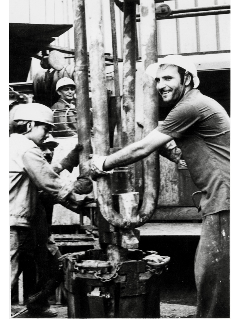Vietsovpetro 'Kế thừa – Phát huy – Trường tồn' giá trị bản sắc trong chặng đường xây dựng và phát triển Vietsovpetro 'Kế thừa – Phát huy – Trường tồn' giá trị bản sắc trong chặng đường xây dựng và phát triển
