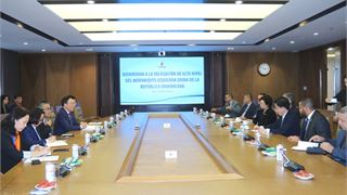 Petrovietnam Member of the Board of Directors Bui Minh Tien receives General Secretary of the United Left Movement (MIU) Party of the Dominican Republic