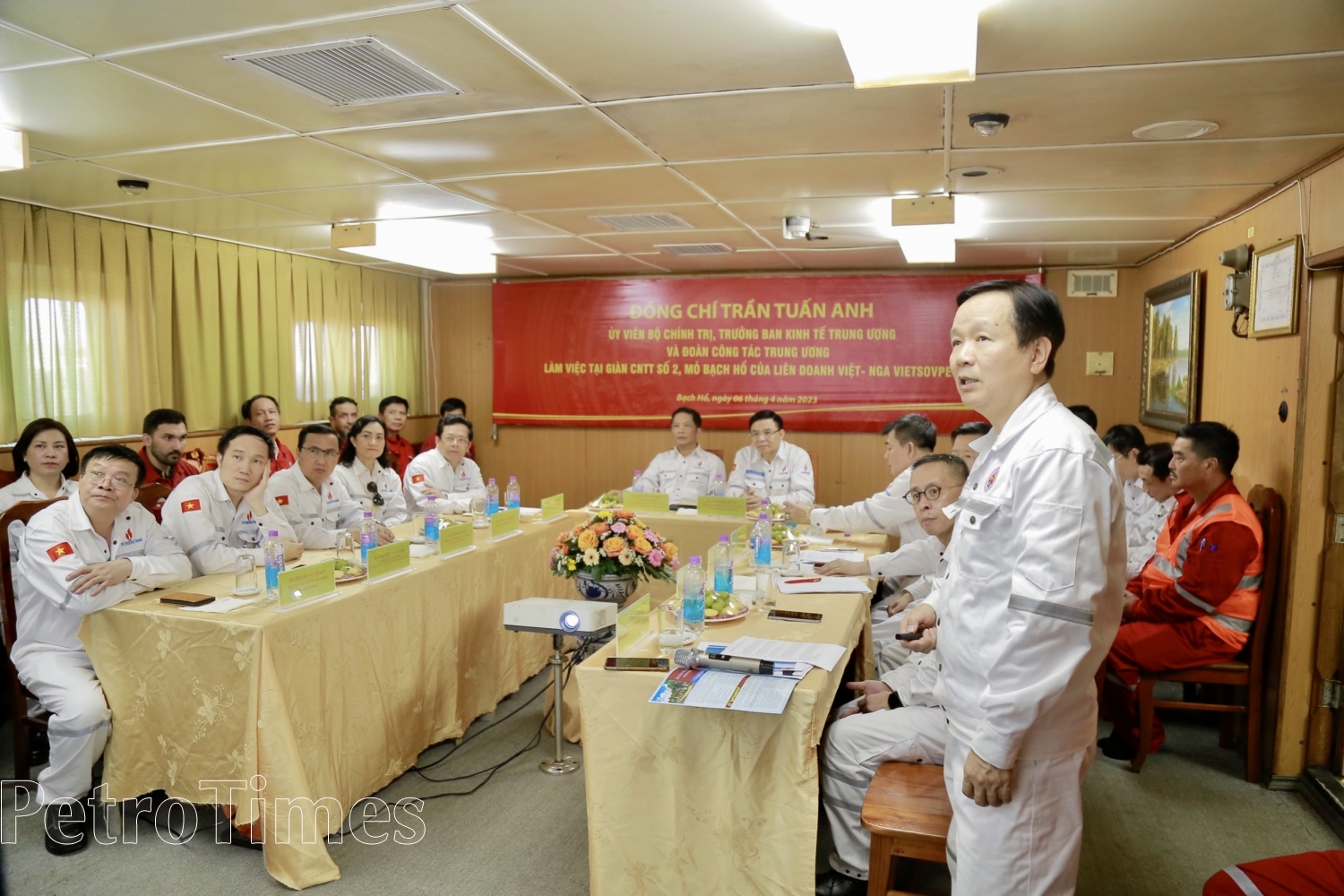 Đồng chí Trần Tuấn Anh: Vietsovpetro sẽ tiếp tục giữ vai trò quan trọng, là “anh cả đỏ” của hệ sinh thái Dầu khí