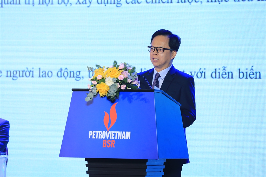 BSR nỗ lực vượt chỉ tiêu SXKD, phấn đấu quý III/2023 chuyển niêm yết cổ phiếu lên sàn HoSE BSR nỗ lực vượt chỉ tiêu SXKD, phấn đấu quý III/2023 chuyển niêm yết cổ phiếu lên sàn HoSE