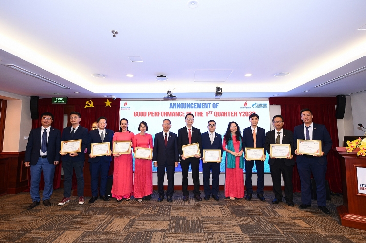 BIENDONG POC sơ kết quý 1/2023: Hoàn thành vượt mức kế hoạch với nhiều áp lực và thách thức BIENDONG POC sơ kết quý 1/2023: Hoàn thành vượt mức kế hoạch với nhiều áp lực và thách thức
