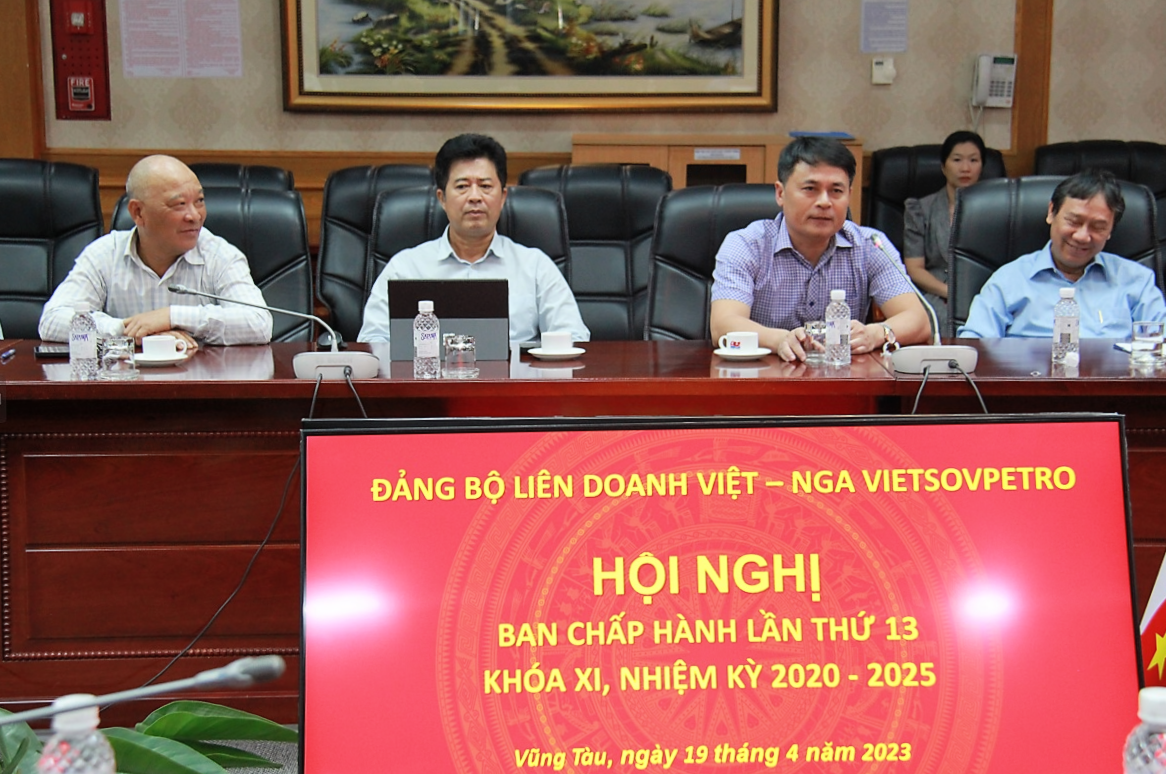 Hội nghị lần thứ XIII BCH Đảng bộ Vietsovpetro bầu bổ sung chức danh Bí thư Đảng ủy nhiệm kỳ 2020-2025 Hội nghị lần thứ 13 BCH Đảng bộ Vietsovpetro bầu bổ sung chức danh Bí thư Đảng ủy nhiệm kỳ 2020-2025