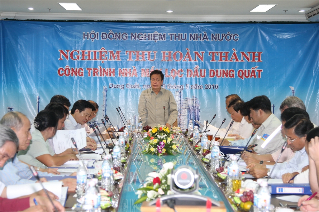 Xây dựng, thử nghiệm vận hành và nghiệm thu NMLD Dung Quất
