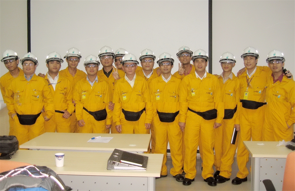 Công tác chuẩn bị nguồn nhân lực cho vận hành NMLD Dung Quất Công tác chuẩn bị nguồn nhân lực cho vận hành NMLD Dung Quất