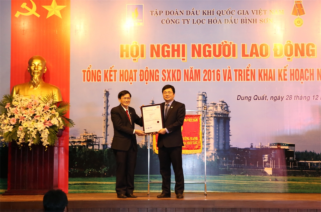 BSR - 15 năm đoàn kết kiến tạo, phát triển bền vững BSR - 15 năm đoàn kết kiến tạo, phát triển bền vững