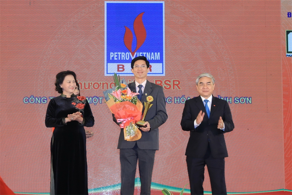 BSR - 15 năm đoàn kết kiến tạo, phát triển bền vững BSR - 15 năm đoàn kết kiến tạo, phát triển bền vững
