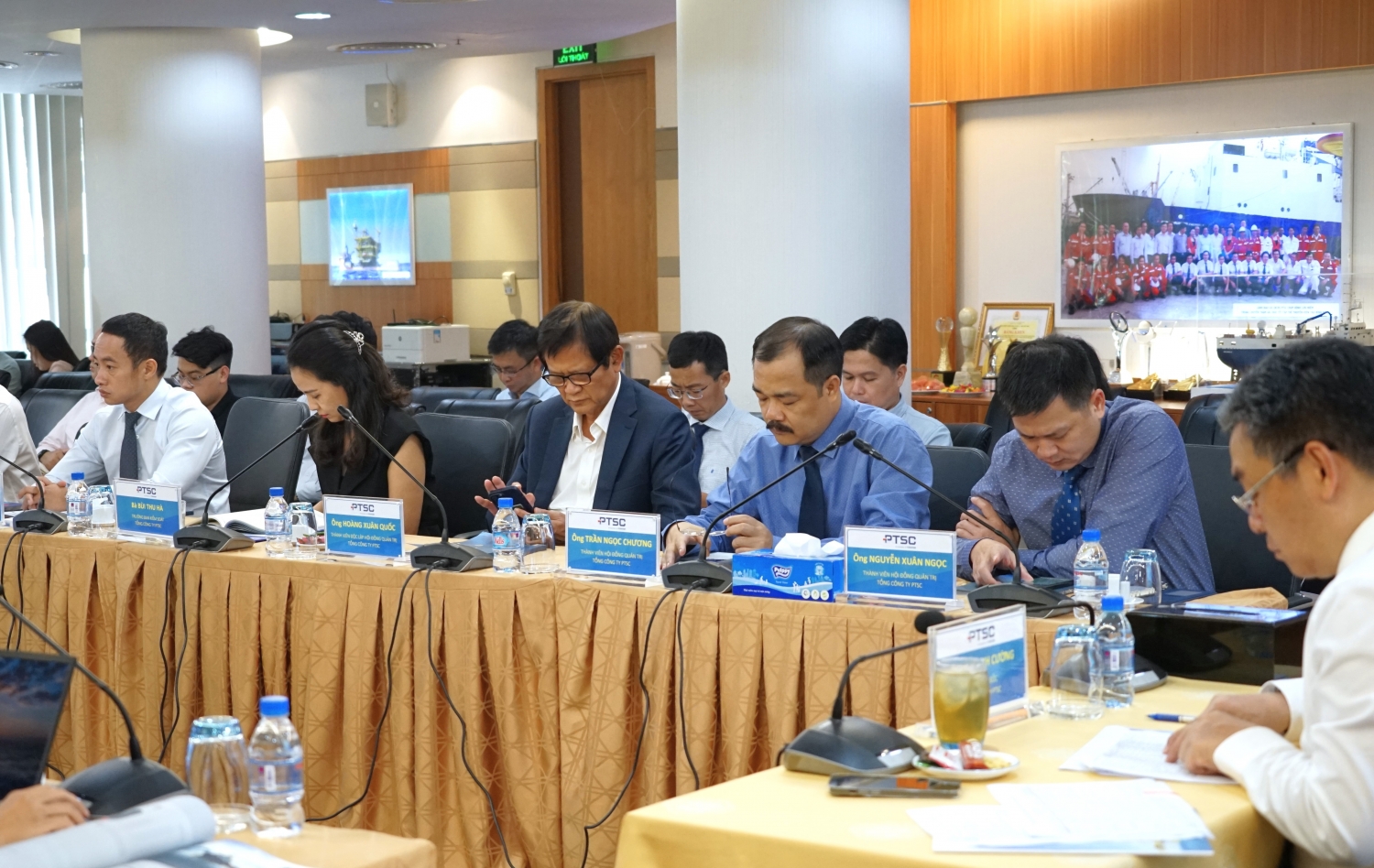 PTSC gặp mặt nhà đầu tư trước Đại hội cổ đông 2023 PTSC gặp mặt nhà đầu tư trước Đại hội đồng cổ đông thường niên 2023