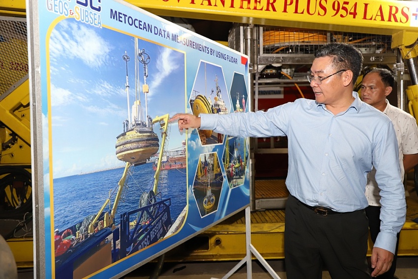 Chủ tịch tỉnh Bà Rịa – Vũng Tàu đến thăm và làm việc với PTSC Chủ tịch UBND tỉnh Bà Rịa – Vũng Tàu đến thăm và làm việc với PTSC