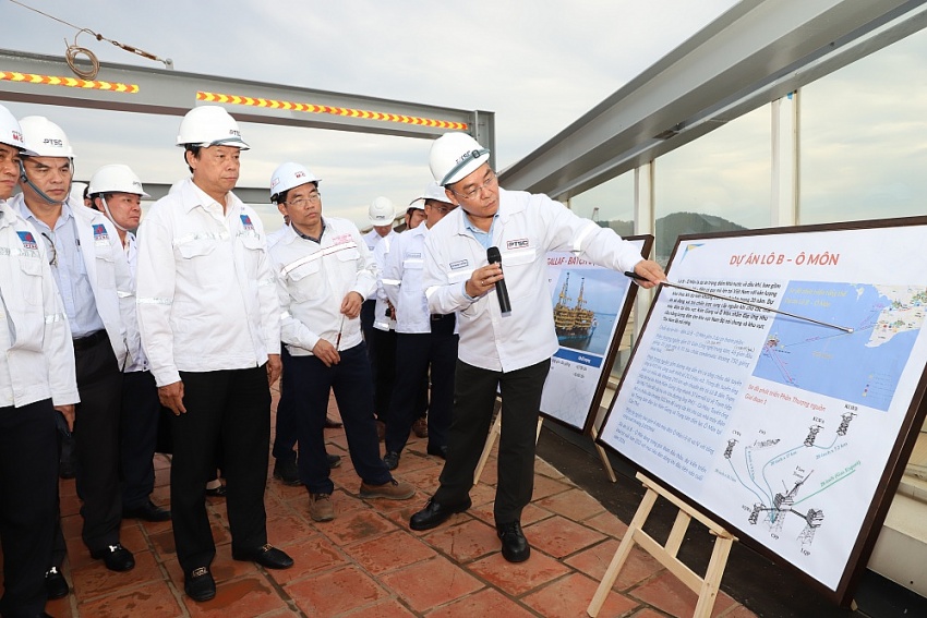 Chủ tịch tỉnh Bà Rịa – Vũng Tàu đến thăm và làm việc với PTSC Chủ tịch UBND tỉnh Bà Rịa – Vũng Tàu đến thăm và làm việc với PTSC