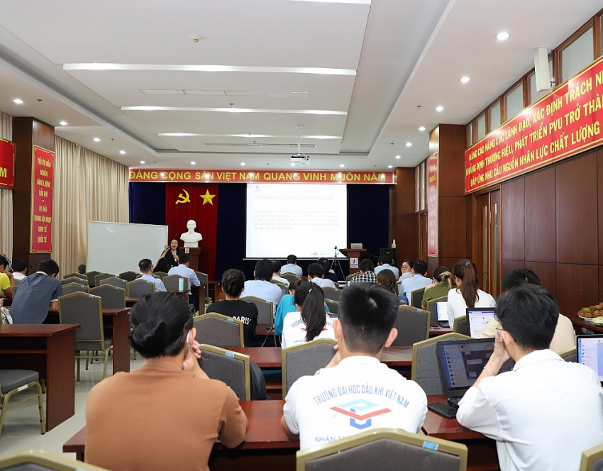 Tọa đàm “Văn hóa Petrovietnam và văn hóa PVU” Tọa đàm “Văn hóa Petrovietnam và văn hóa PVU”