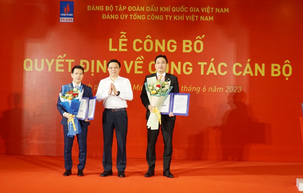 Lễ công bố và trao quyết định về công tác cán bộ cấp cao của PV GAS Lễ công bố và trao quyết định về công tác cán bộ cấp cao của PV GAS
