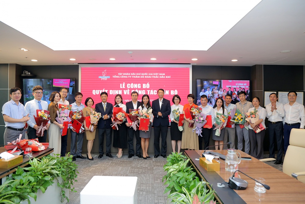 PVEP công bố và trao quyết định bổ nhiệm lãnh đạo các Ban/Văn phòng Tổng Công ty PVEP công bố và trao quyết định bổ nhiệm lãnh đạo các Ban/Văn phòng Tổng Công ty