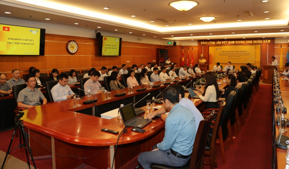 Đảng bộ PVCombank tổ chức Hội nghị sơ kết giữa nhiệm kỳ 2020-2025