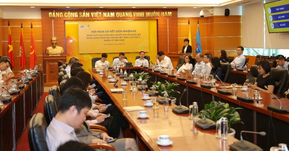 Đảng bộ PVCombank tổ chức Hội nghị sơ kết giữa nhiệm kỳ 2020-2025
