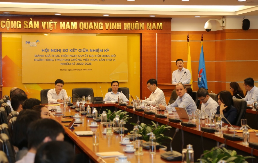 Đảng bộ PVCombank tổ chức Hội nghị sơ kết giữa nhiệm kỳ 2020-2025