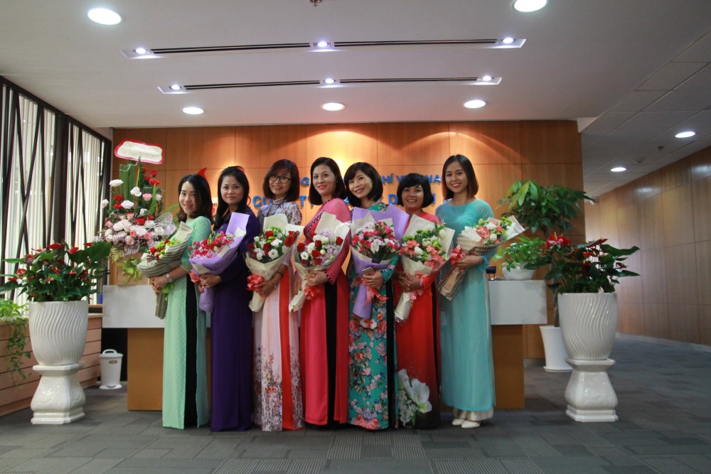 Vũ Quỳnh Ngọc - Học Bác ở phong cách tư duy hài hòa, uyển chuyển Vũ Quỳnh Ngọc - Học Bác ở phong cách tư duy hài hòa, uyển chuyển