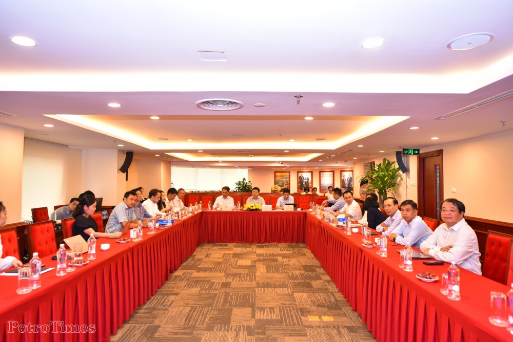 Lãnh đạo Ủy ban Quản lý vốn Nhà nước tại doanh nghiệp làm việc với Petrovietnam về Dự án Biển Đông 01 Lãnh đạo Ủy ban Quản lý vốn Nhà nước tại doanh nghiệp làm việc với Petrovietnam về Dự án Biển Đông 01
