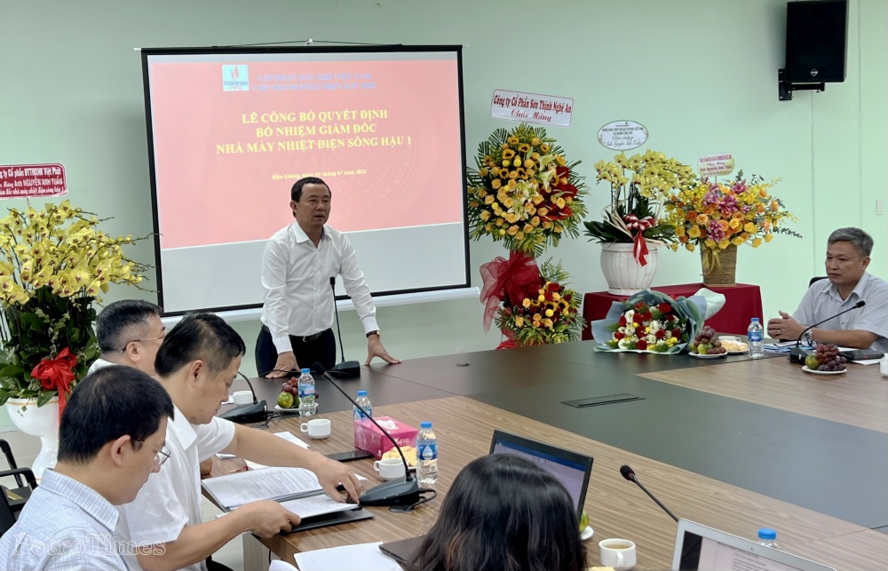 Công bố quyết định bổ nhiệm Giám đốc NMNĐ Sông Hậu 1 Công bố quyết định bổ nhiệm Giám đốc NMNĐ Sông Hậu 1