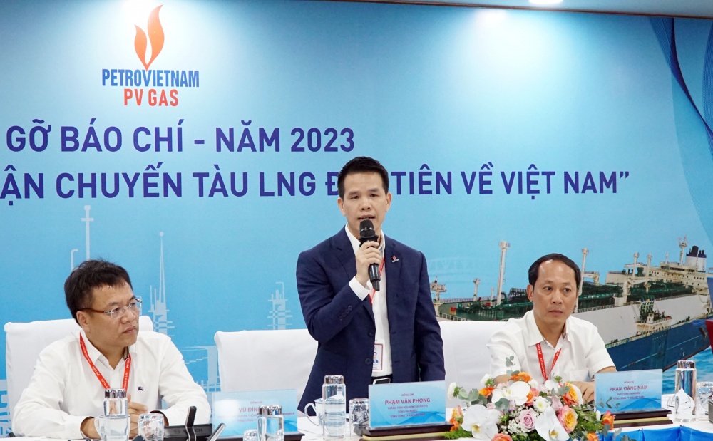 Tổng Giám đốc PV GAS Phạm Văn Phong chia sẻ các thông tin về dự án Kho LNG Thị Vải Tổng Giám đốc PV GAS Phạm Văn Phong chia sẻ các thông tin về dự án Kho LNG Thị Vải