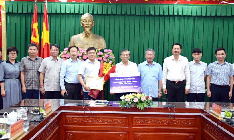 Vietsovpetro mong muốn triển khai đầu tư dự án điện gió tại Trà Vinh Vietsovpetro mong muốn triển khai đầu tư dự án điện gió tại Trà Vinh