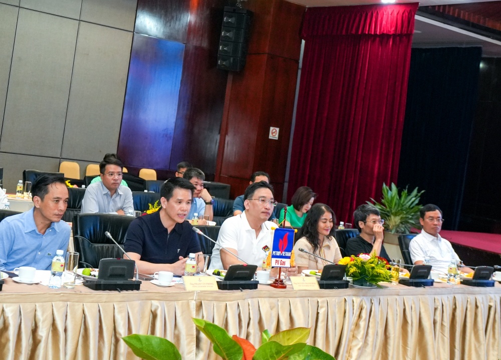Ông Phạm Văn Phong, Thành viên HĐQT, Tổng giám đốc PV GAS đánh giá cao các kết quả hai bên đã phối hợp thực hiện và đạt được thành công trong những năm qua Ông Phạm Văn Phong, Thành viên HĐQT, Tổng giám đốc PV GAS đánh giá cao các kết quả hai bên đã phối hợp thực hiện và đạt được thành công trong những năm qua
