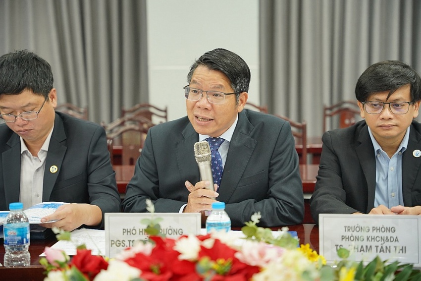 Vietsovpetro tăng cường mối quan hệ hợp tác với Trường Đại học Bách Khoa TP HCM Vietsovpetro tăng cường mối quan hệ hợp tác với Trường Đại học Bách Khoa TP HCM