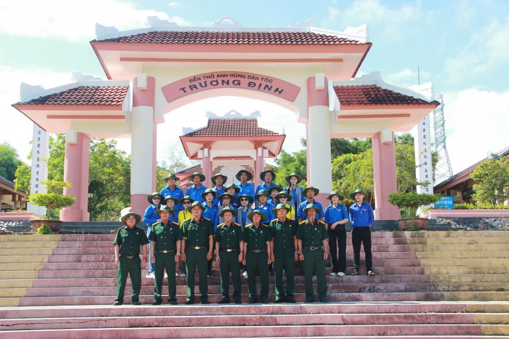DQS hoàn thành vượt mức kế hoạch đề ra trong 6 tháng đầu năm 2023 DQS hoàn thành vượt mức kế hoạch đề ra trong 6 tháng đầu năm 2023