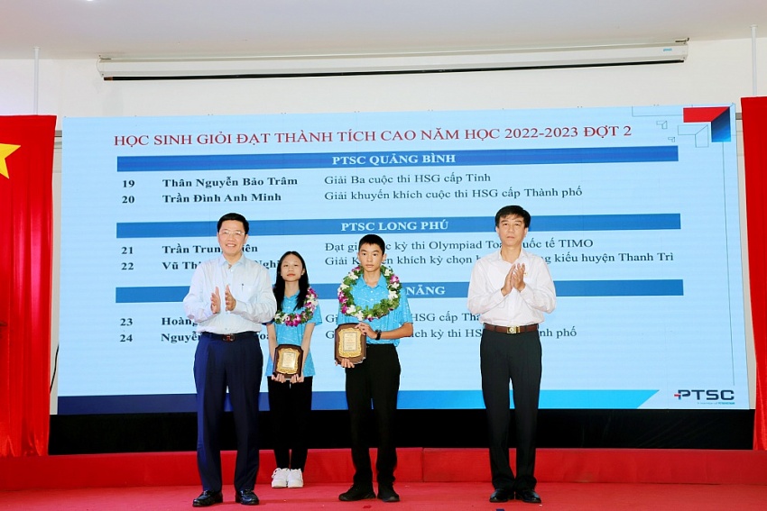 PTSC tổ chức lễ tuyên dương học sinh giỏi tiêu biểu lần thứ IX, năm học 2022-2023 PTSC tổ chức lễ tuyên dương học sinh giỏi tiêu biểu lần thứ IX, năm học 2022-2023