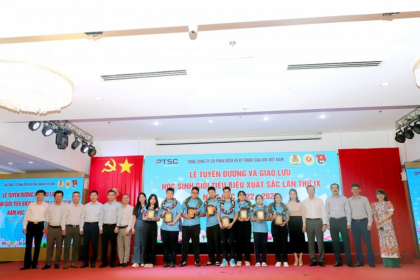 PTSC tổ chức lễ tuyên dương học sinh giỏi tiêu biểu lần thứ IX, năm học 2022-2023 PTSC tổ chức lễ tuyên dương học sinh giỏi tiêu biểu lần thứ IX, năm học 2022-2023
