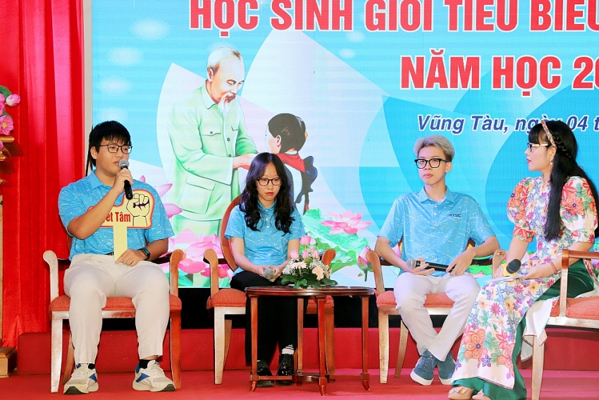 PTSC tổ chức lễ tuyên dương học sinh giỏi tiêu biểu lần thứ IX, năm học 2022-2023 PTSC tổ chức lễ tuyên dương học sinh giỏi tiêu biểu lần thứ IX, năm học 2022-2023