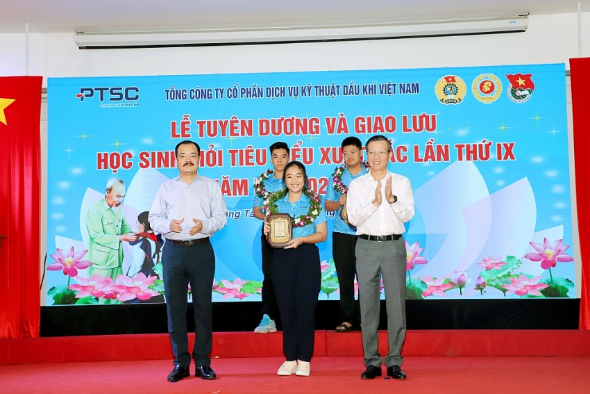 PTSC tổ chức lễ tuyên dương học sinh giỏi tiêu biểu lần thứ IX, năm học 2022-2023 PTSC tổ chức lễ tuyên dương học sinh giỏi tiêu biểu lần thứ IX, năm học 2022-2023