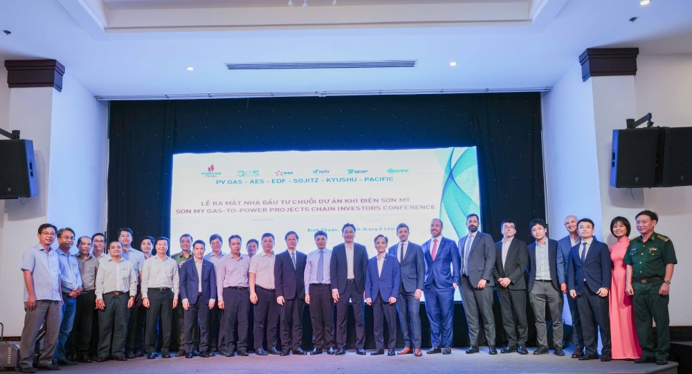 Các đại biểu tham dự Lễ ra mắt các Nhà đầu tư chuỗi dự án Khí – Điện Sơn Mỹ Các đại biểu tham dự Lễ ra mắt các Nhà đầu tư chuỗi dự án Khí – Điện Sơn Mỹ