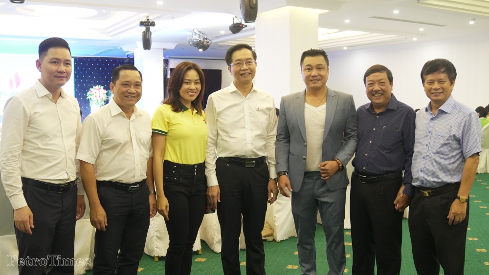 Họp báo công bố Giải Marathon - Cà Mau 2023 Cup Petrovietnam Họp báo công bố Giải Marathon - Cà Mau 2023 Cúp Petrovietnam