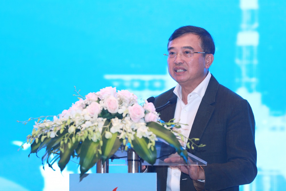 Hơn 300 đại biểu tham dự Hội nghị Cán bộ quản lý và Người đại diện của Petrovietnam năm 2023 Hơn 300 đại biểu tham dự Hội nghị Cán bộ quản lý và Người đại diện của Petrovietnam năm 2023