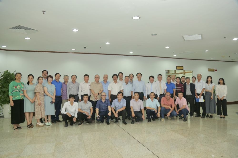 Đồng chí Phạm Thuận Thiên được bổ nhiệm Tổng biên tập Tạp chí Năng lượng Mới - PetroTimes Đồng chí Phạm Thuận Thiên được bổ nhiệm Tổng biên tập Tạp chí Năng lượng Mới PetroTimes