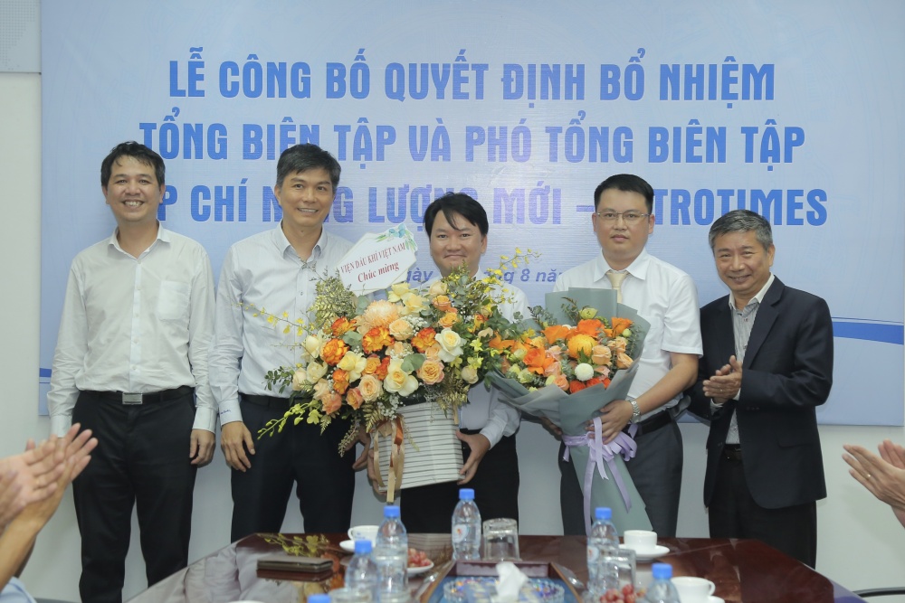 Đồng chí Phạm Thuận Thiên được bổ nhiệm Tổng biên tập Tạp chí Năng lượng Mới - PetroTimes Đồng chí Phạm Thuận Thiên được bổ nhiệm Tổng biên tập Tạp chí Năng lượng Mới PetroTimes