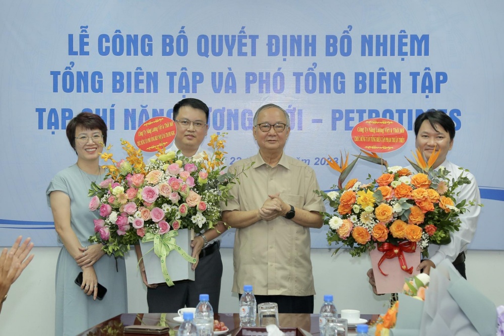 Công bố quyết định bổ nhiệm Tổng Biên tập và Phó Tổng Biên tập Tạp chí Năng lượng Mới - PetroTimes Công bố quyết định bổ nhiệm Tổng Biên tập và Phó Tổng Biên tập Tạp chí Năng lượng Mới - PetroTimes