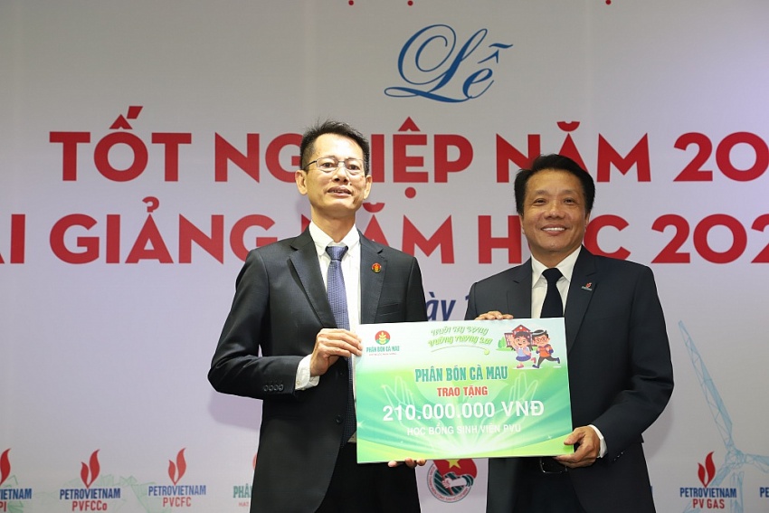 Trường Đại học Dầu khí Việt Nam tổ chức Lễ tốt nghiệp năm 2023 và khai giảng năm học mới 2023-2024 Trường Đại học Dầu khí Việt Nam tổ chức Lễ tốt nghiệp năm 2023 và khai giảng năm học mới 2023-2024