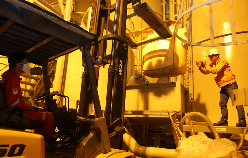 Chủ tịch PVChem Trương Đại Nghĩa: PVChem kiên định mục tiêu tăng trưởng lợi nhuận bình quân từ 10-20%/năm Chủ tịch PVChem Trương Đại Nghĩa: PVChem kiên định mục tiêu tăng trưởng lợi nhuận bình quân 10-20%/năm