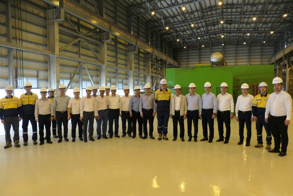 Đoàn công tác chụp ảnh lưu niệm tại Nhà máy Nhiệt điện BOT Nghi Sơn 2 Đoàn công tác chụp ảnh lưu niệm tại Nhà máy Nhiệt điện BOT Nghi Sơn 2